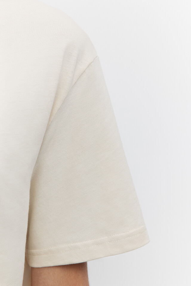 Футболка oversize с картинами и надписями - цвет бежевый - 6