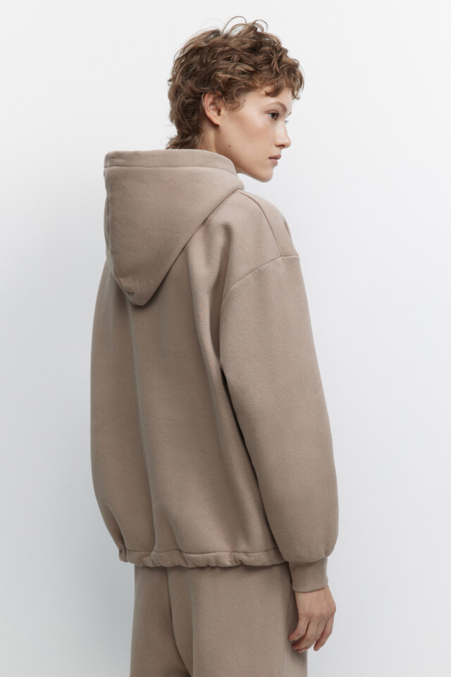 Худи oversize утепленная с капюшоном и карманом - цвет бежевый - 4