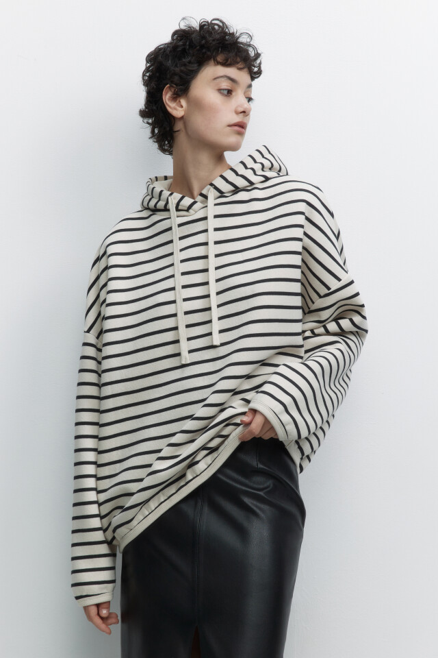 Худи oversize утепленная в полоску с капюшоном - цвет черный - 1