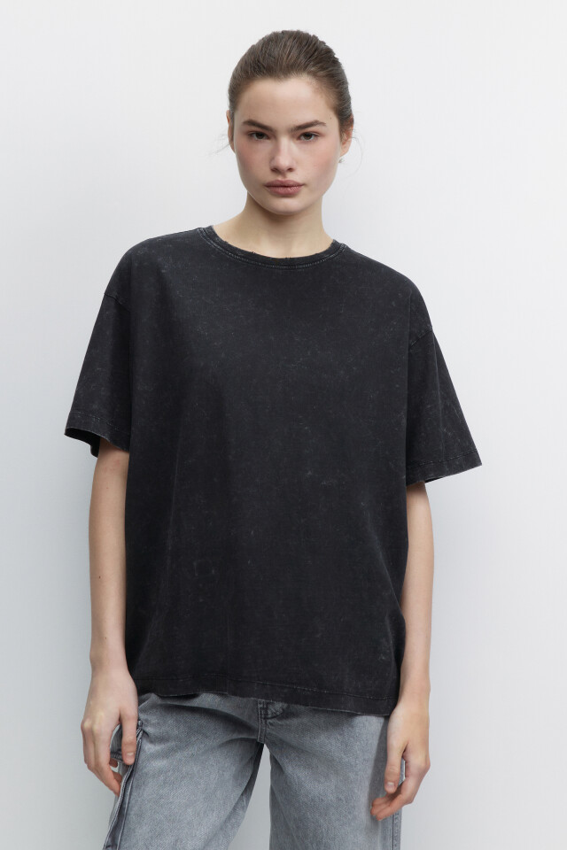 Футболка oversize рваная с вареным эффектом - цвет черный - 2