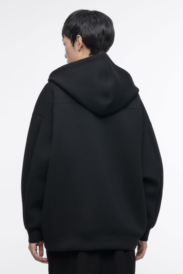 Худи oversize на молнии из неопрена - цвет черный - 5