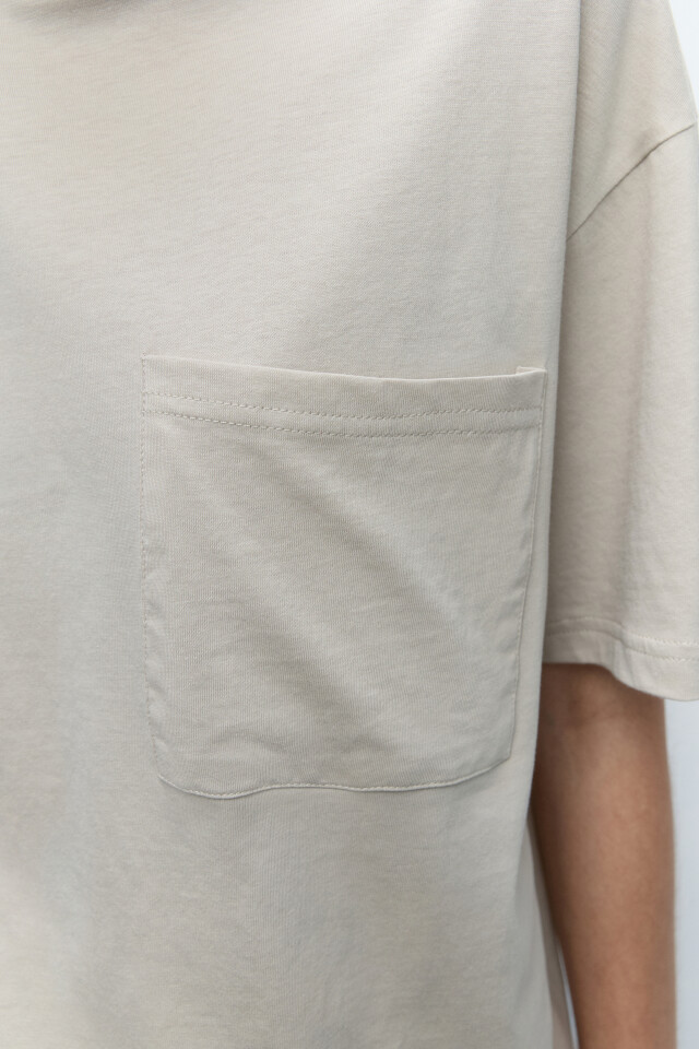 Футболка oversize с нагрудным карманом - цвет бежевый - 6