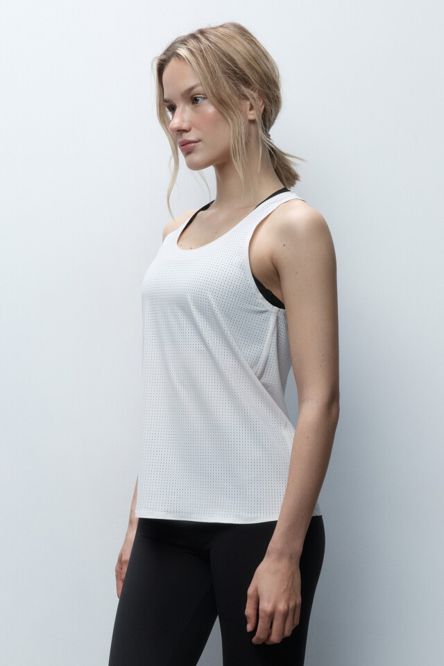 Майка oversize спортивная из сетки - цвет белый - 4