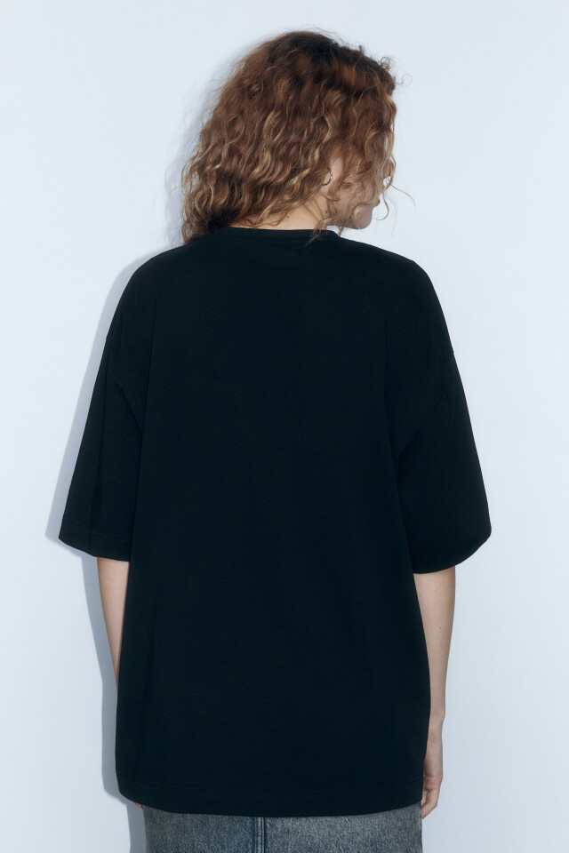 Футболка oversize с принтом и надписями - цвет черный - 5