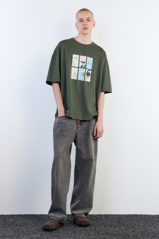 Футболка oversize с принтом-комиксом - цвет зеленый - 5