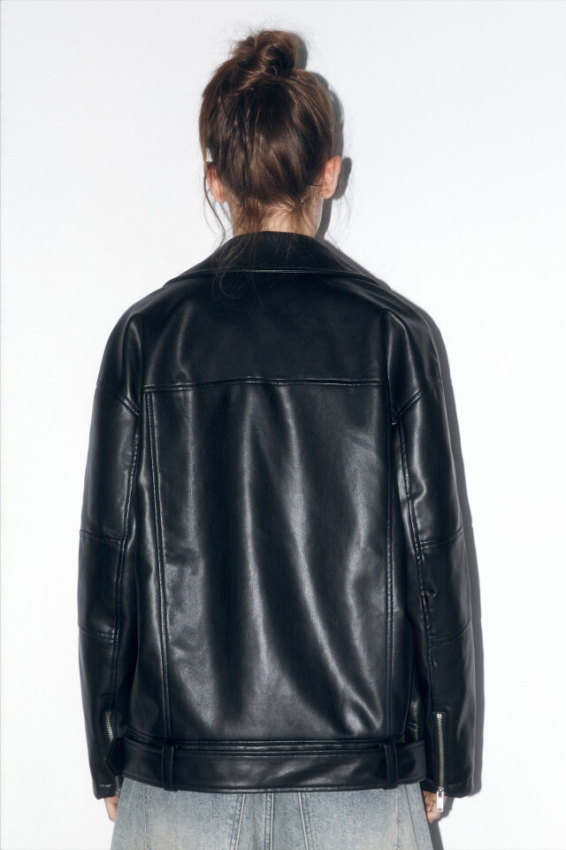 Куртка-косуха oversize из искусственной кожи - цвет черный - 4