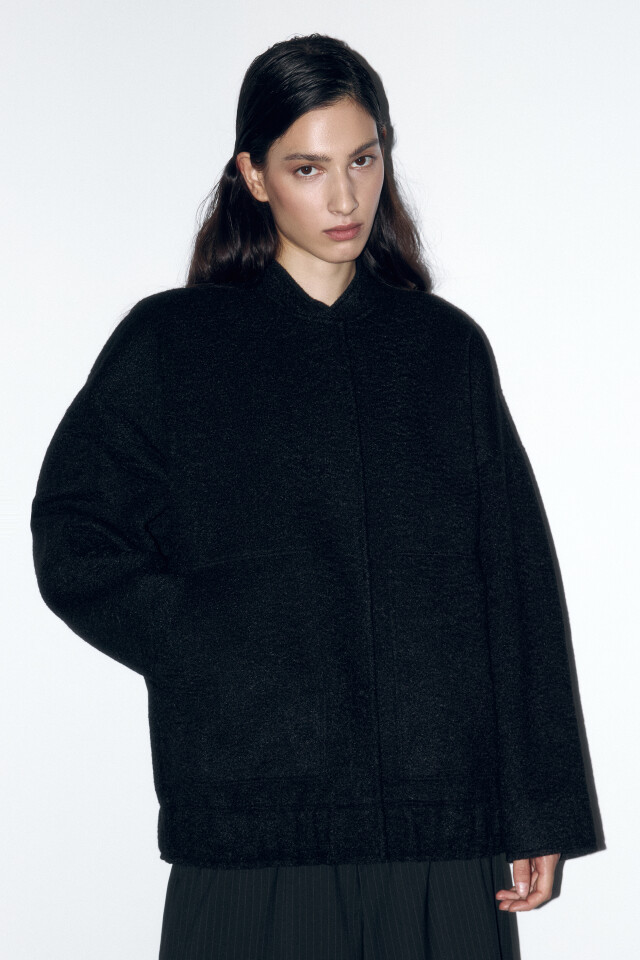 Куртка-бомбер oversize из ворсистой ткани - цвет черный - 2