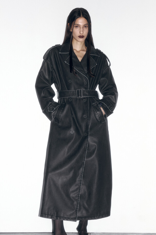 Плащ-тренчкот oversize с состаренным эффектом - цвет черный - 3