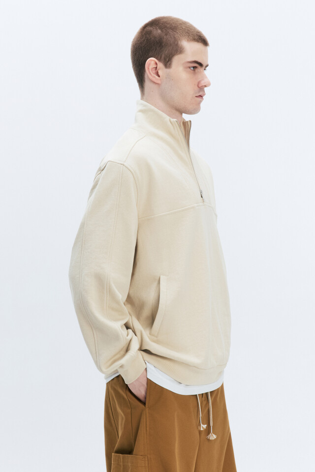 Толстовка oversize с воротником-стойкой на молнии - цвет молочный - 4