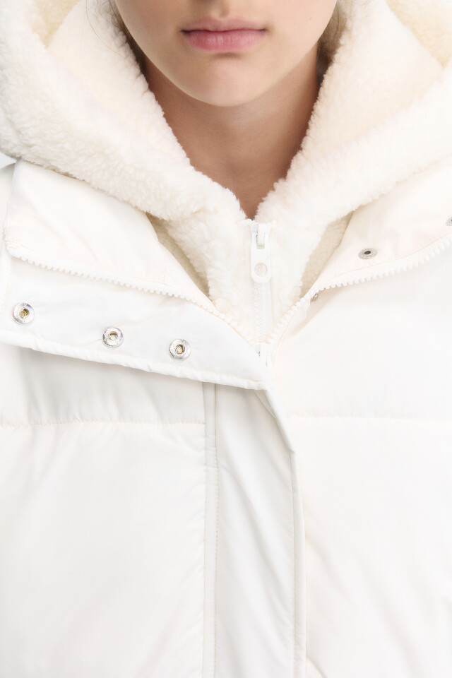 Куртка oversize стеганая с флисовым капюшоном - цвет молочный - 6