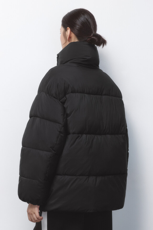 Куртка oversize стеганая с воротником-стойкой - цвет черный - 4