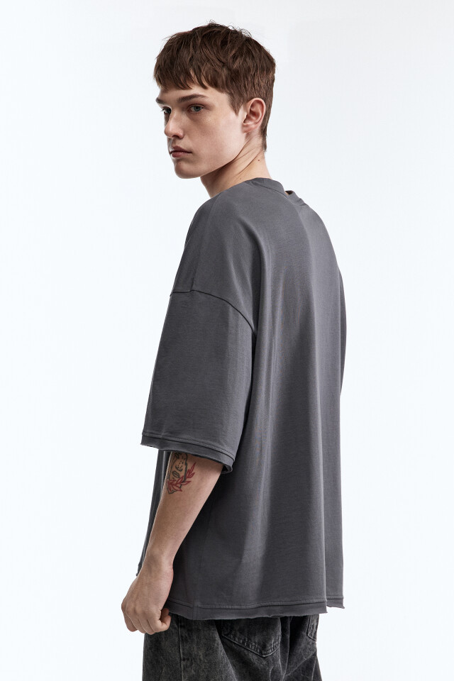 Футболка oversize с принтом в стиле гранж - цвет серый - 4