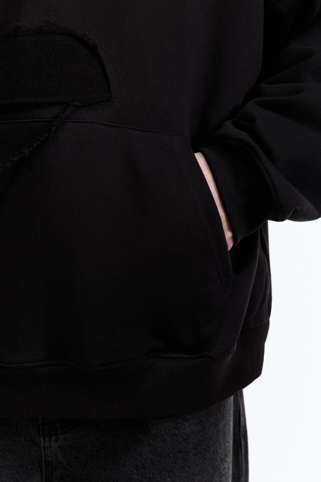 Худи oversize рваная с вышитой надписью - цвет черный - 7