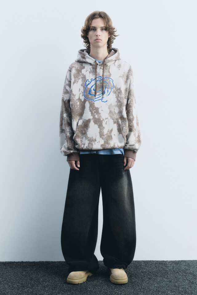 Худи oversize с эффектом тай-дай и принтом - цвет коричневый - 6