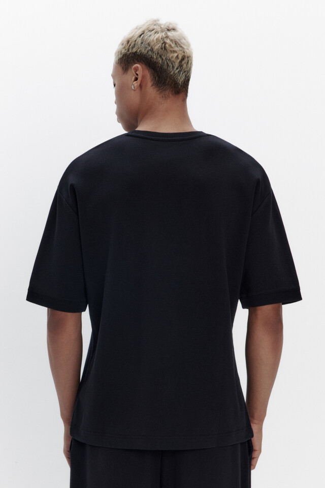 Футболка oversize из хлопкового футера - цвет черный - 3