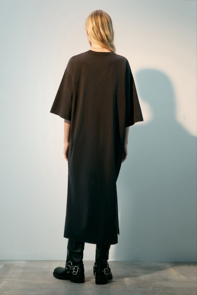 Платье-футболка oversize с вареным эффектом - цвет серый - 3
