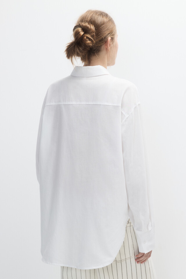 Рубашка oversize из хлопка и льна - цвет белый - 5