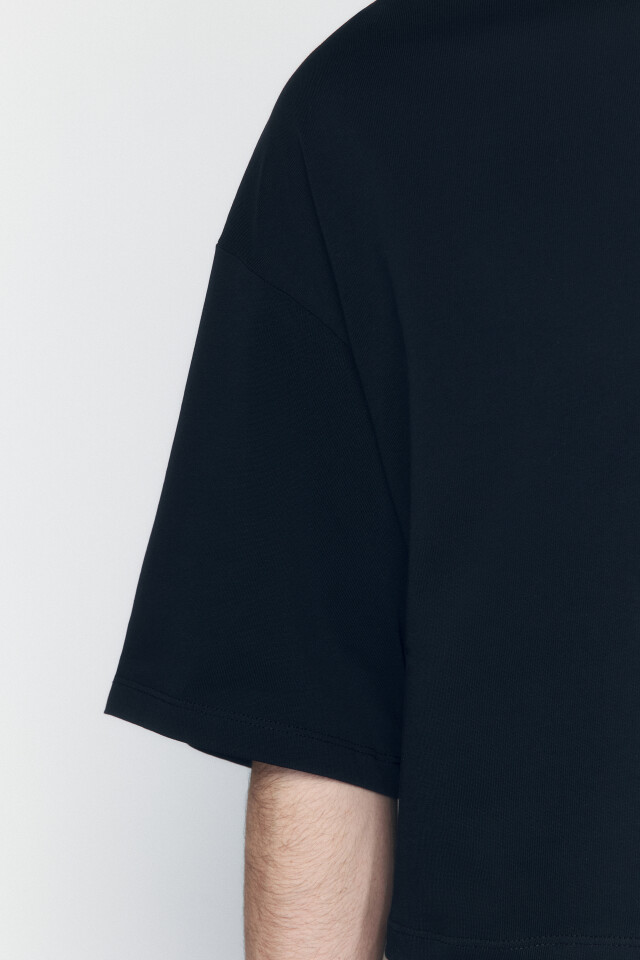 Футболка oversize из плотного хлопка - цвет черный - 6
