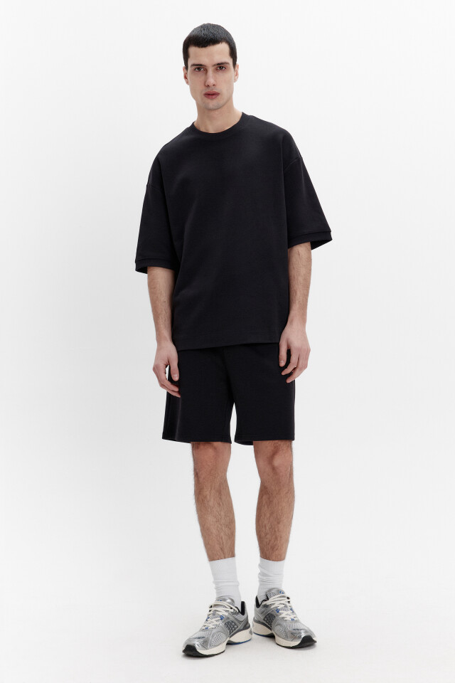 Футболка oversize из плотного трикотажа - цвет черный - 4