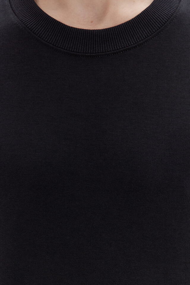 Футболка oversize из плотного трикотажа - цвет черный - 6