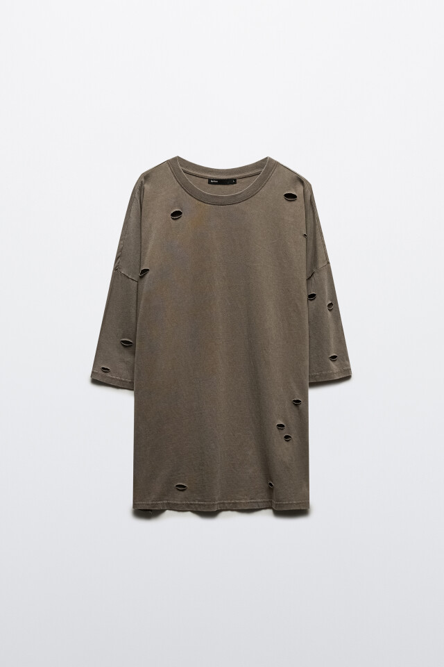 Футболка oversize с рваными элементами - цвет коричневый - 7