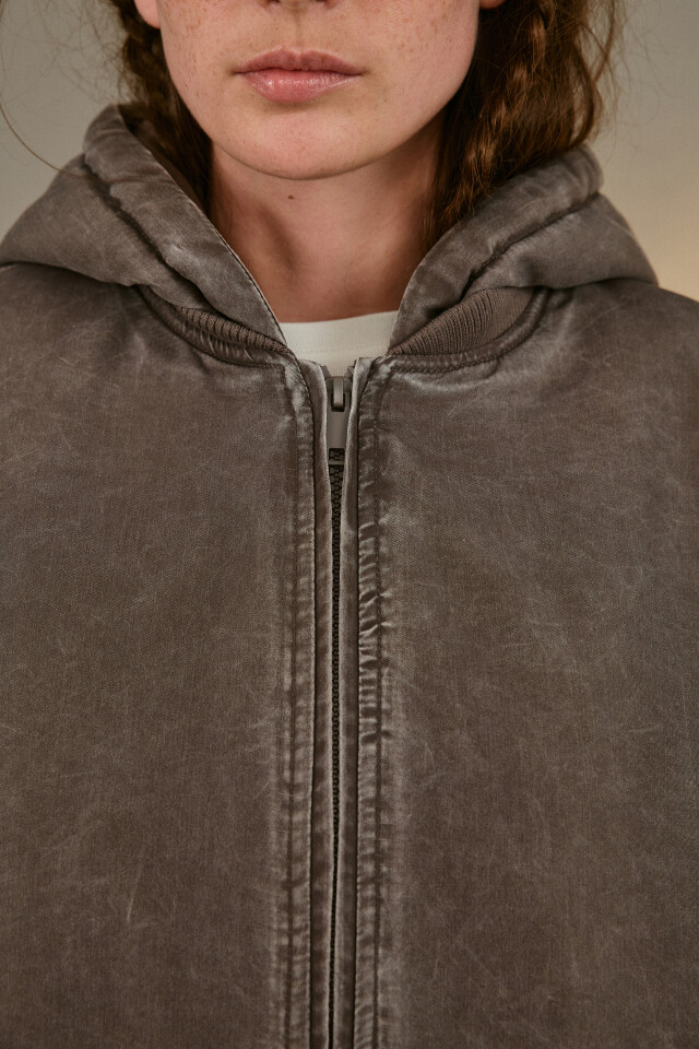 Куртка-бомбер oversize с капюшоном - цвет коричневый - 6