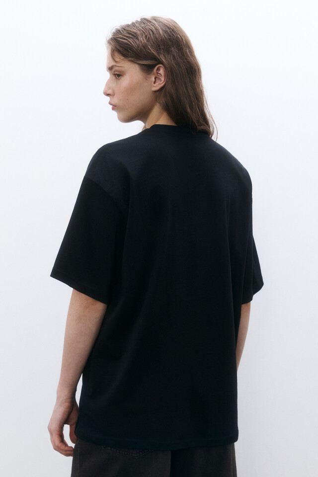 Футболка oversize удлиненная с принтом - цвет черный - 4
