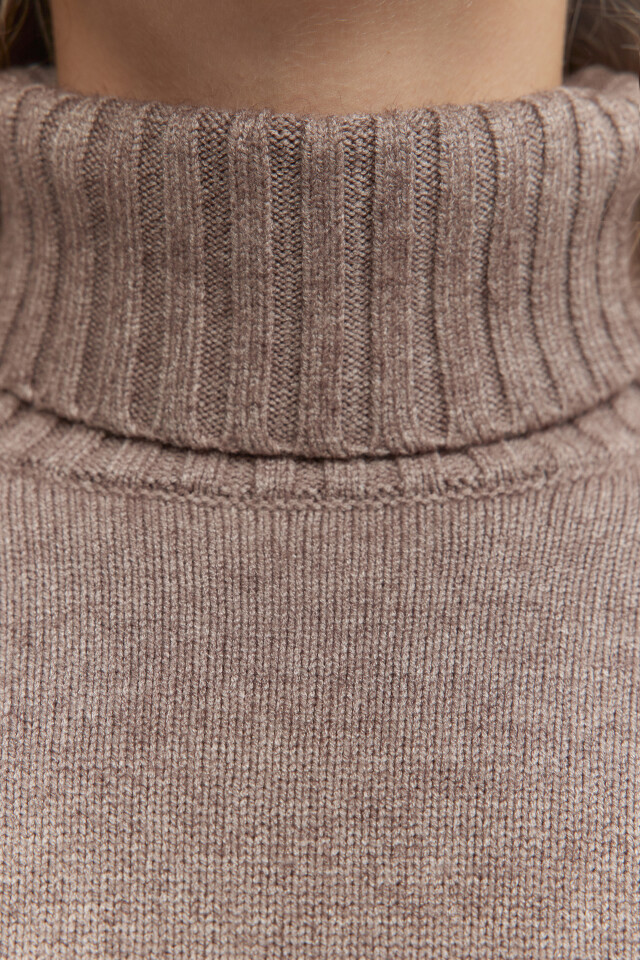 Платье-свитер KnitMidiDress вязаное с разрезом - цвет бежевый - 5