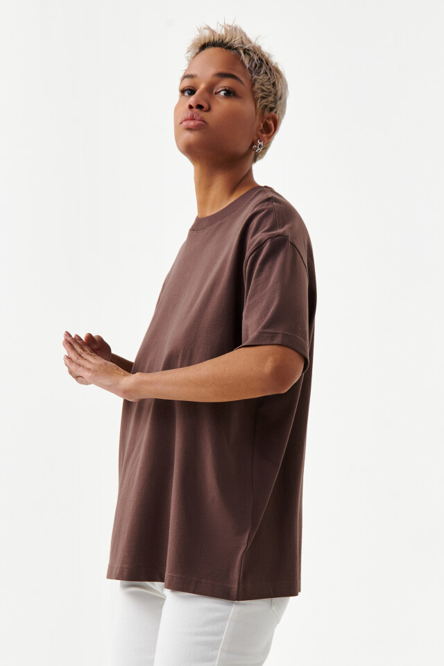 Футболка oversize базовая - цвет коричневый - 2